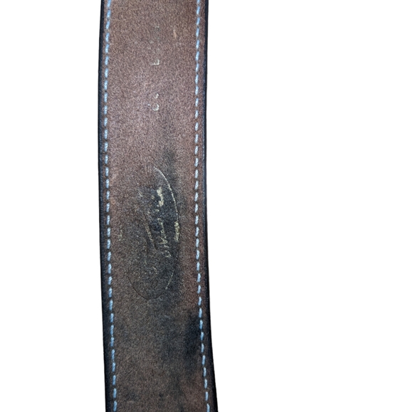 32 Inch Western Leather Belt with Silver Accents 1997 - Picture 3 of 4